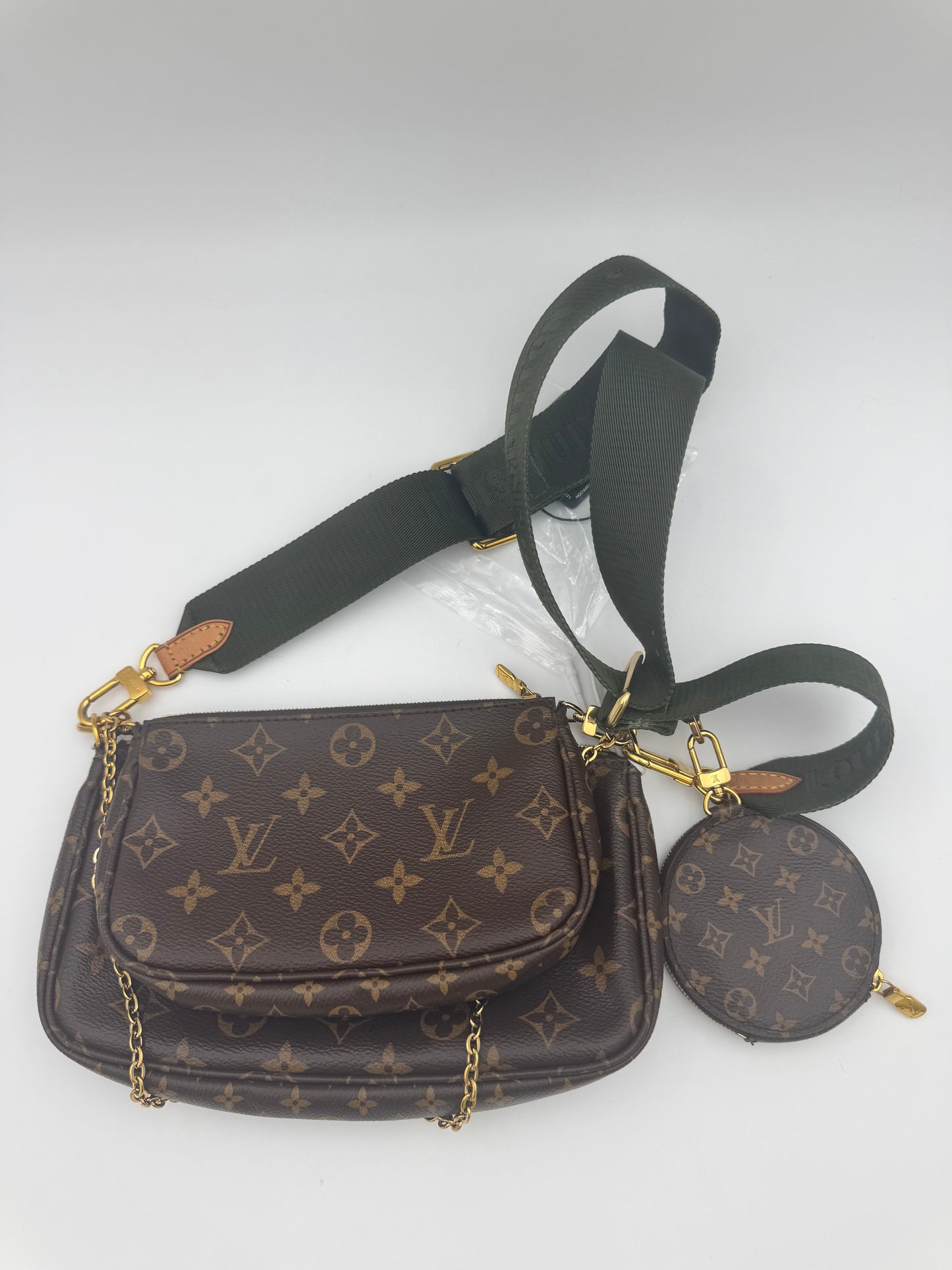 Louis Vuitton Multi Pochette Accessoires — Monogram / Green Strap