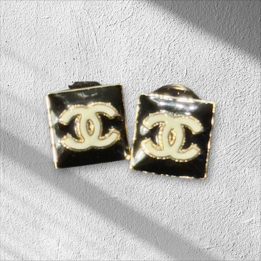 Authentic CHANEL Black &amp; White Enamel CC Square Stud Earrings (Gold-Tone)