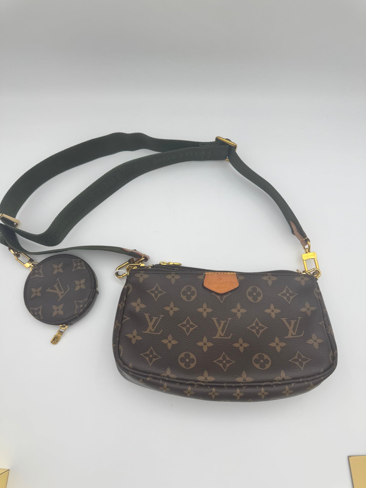 Louis Vuitton Multi Pochette Accessoires — Monogram / Green Strap