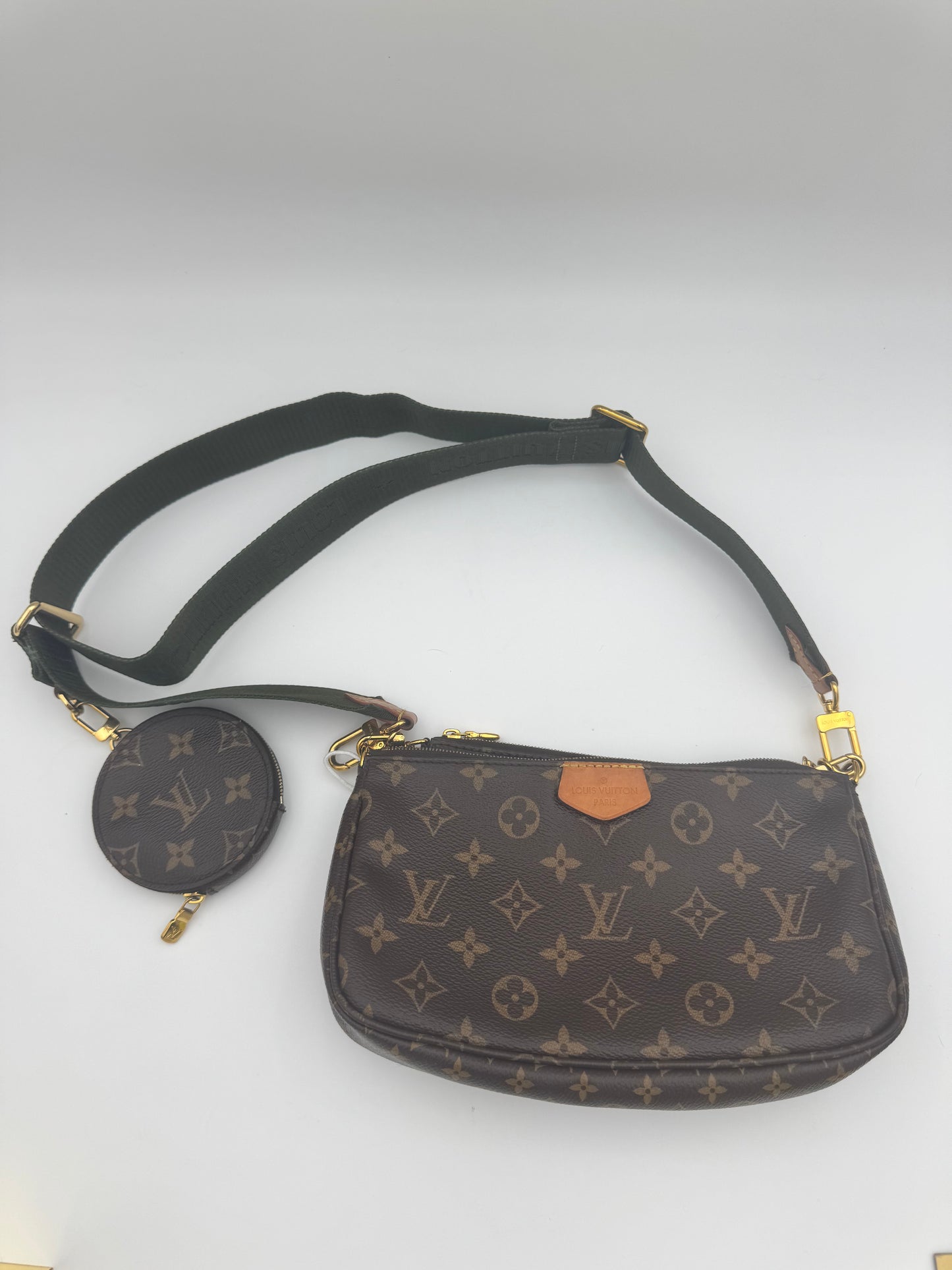 Louis Vuitton Multi Pochette Accessoires — Monogram / Green Strap