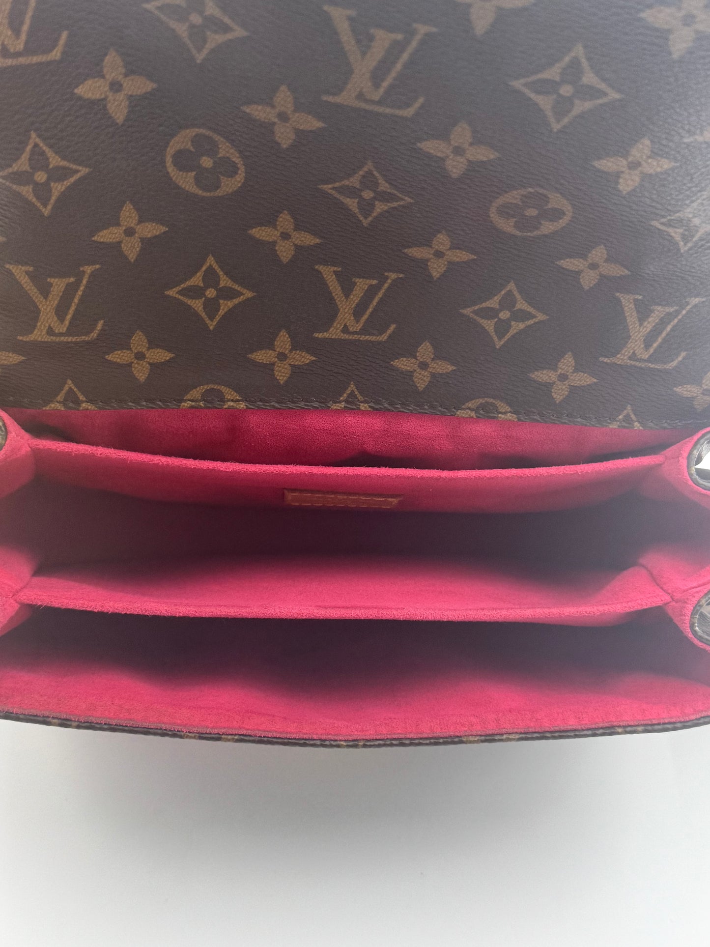 Louis Vuitton Pochette Métis | Monogram | Limited Edition Voguez Vuitton Patches | COA