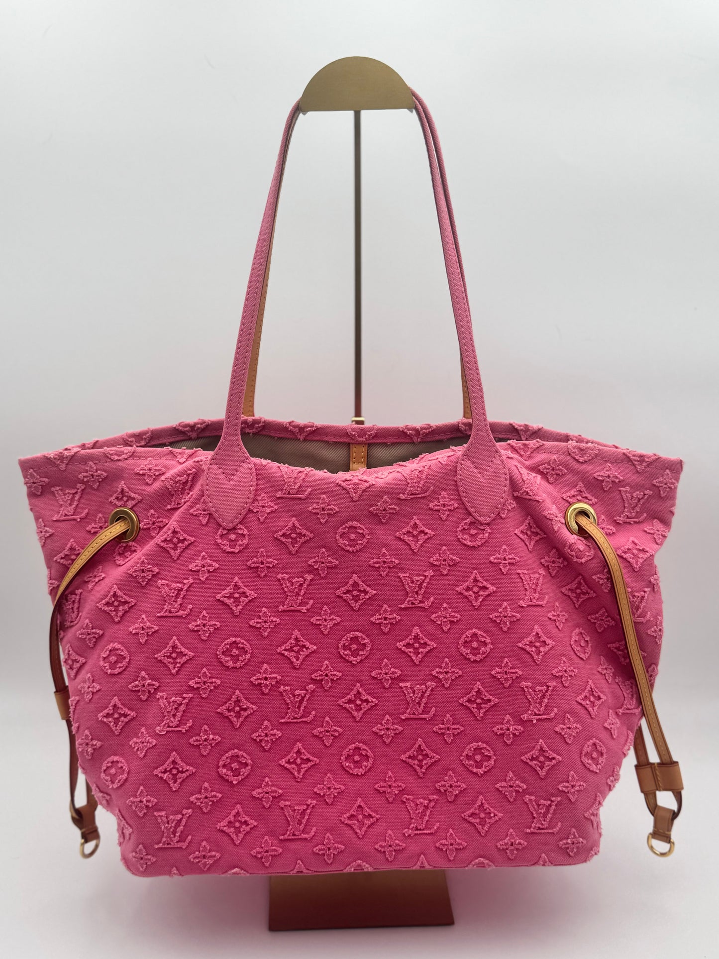 RARE Limited Edition Louis Vuitton Monogram Stone Neverfull MM Rose Pink