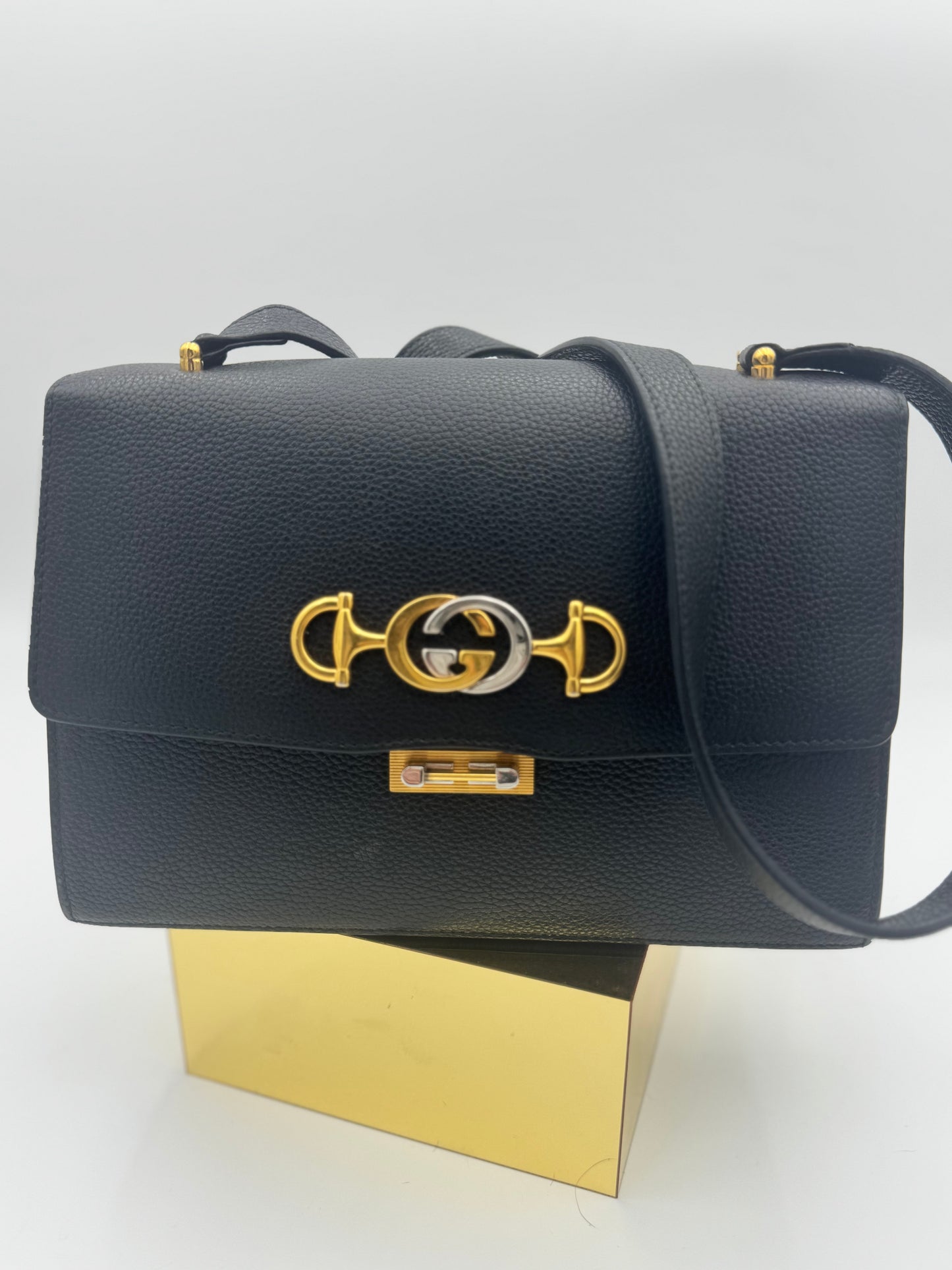 Gucci Zumi Small Shoulder Bag | Black Grainy Leather | Horsebit-GG Closure | Discontinued Style