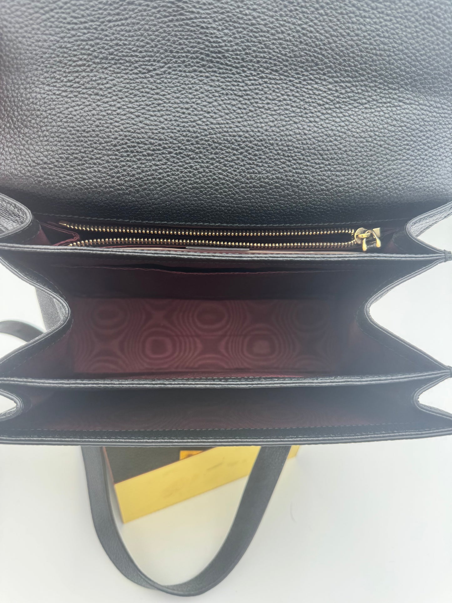 Gucci Zumi Small Shoulder Bag | Black Grainy Leather | Horsebit-GG Closure | Discontinued Style