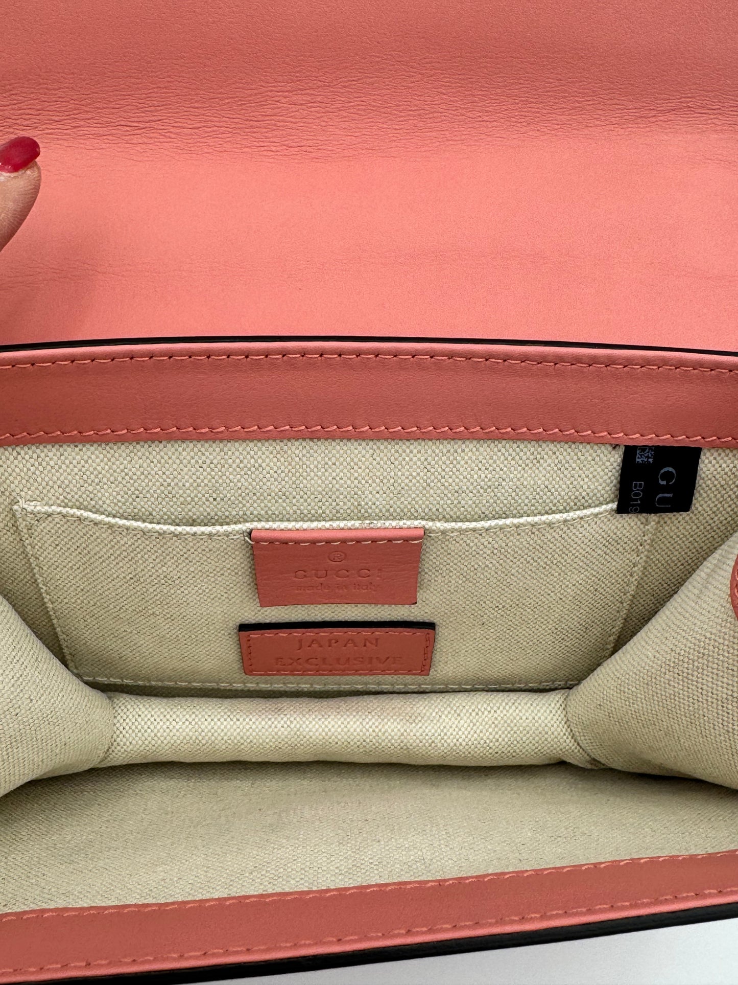 Gucci Peony Scallop Crossbody Bag | Dusty Rose Leather | Pearl Embellishments