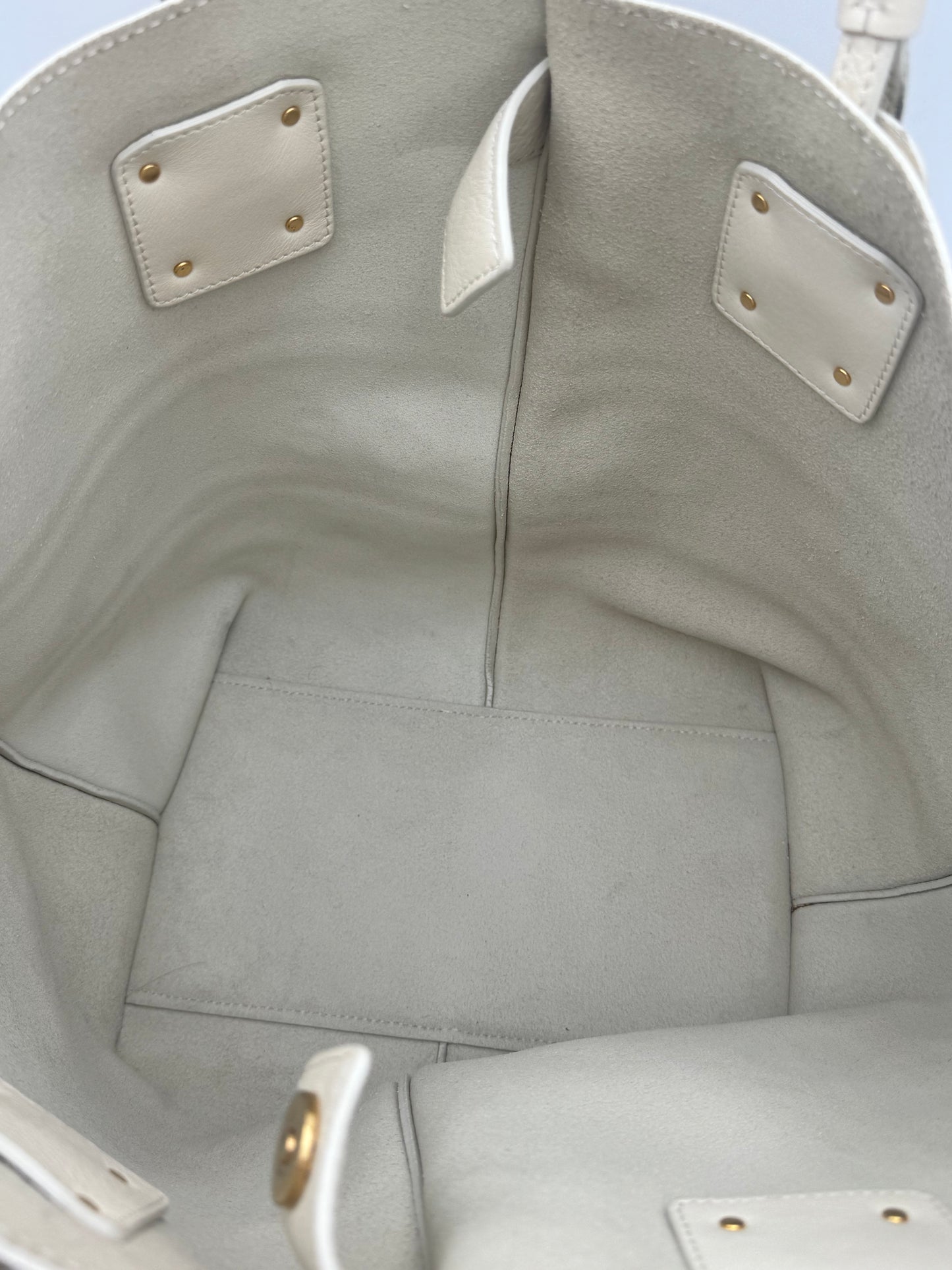 Chloé Woody Tote | Cream Leather | Gold Hardware | Matching Zip Pouch | Very Good Condition