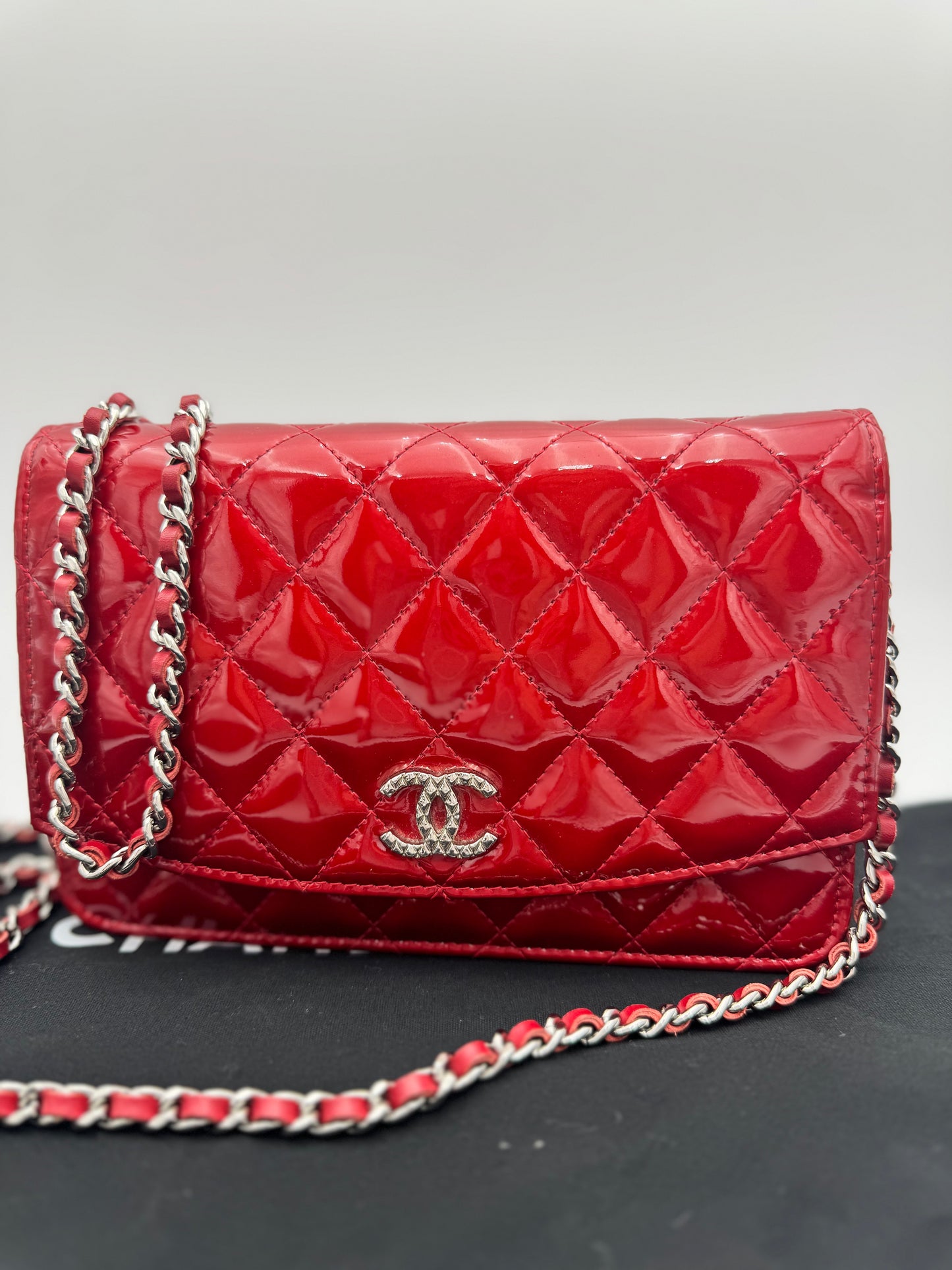 Chanel Brilliant Wallet on Chain – Red Diamond-Quilted Patent Leather