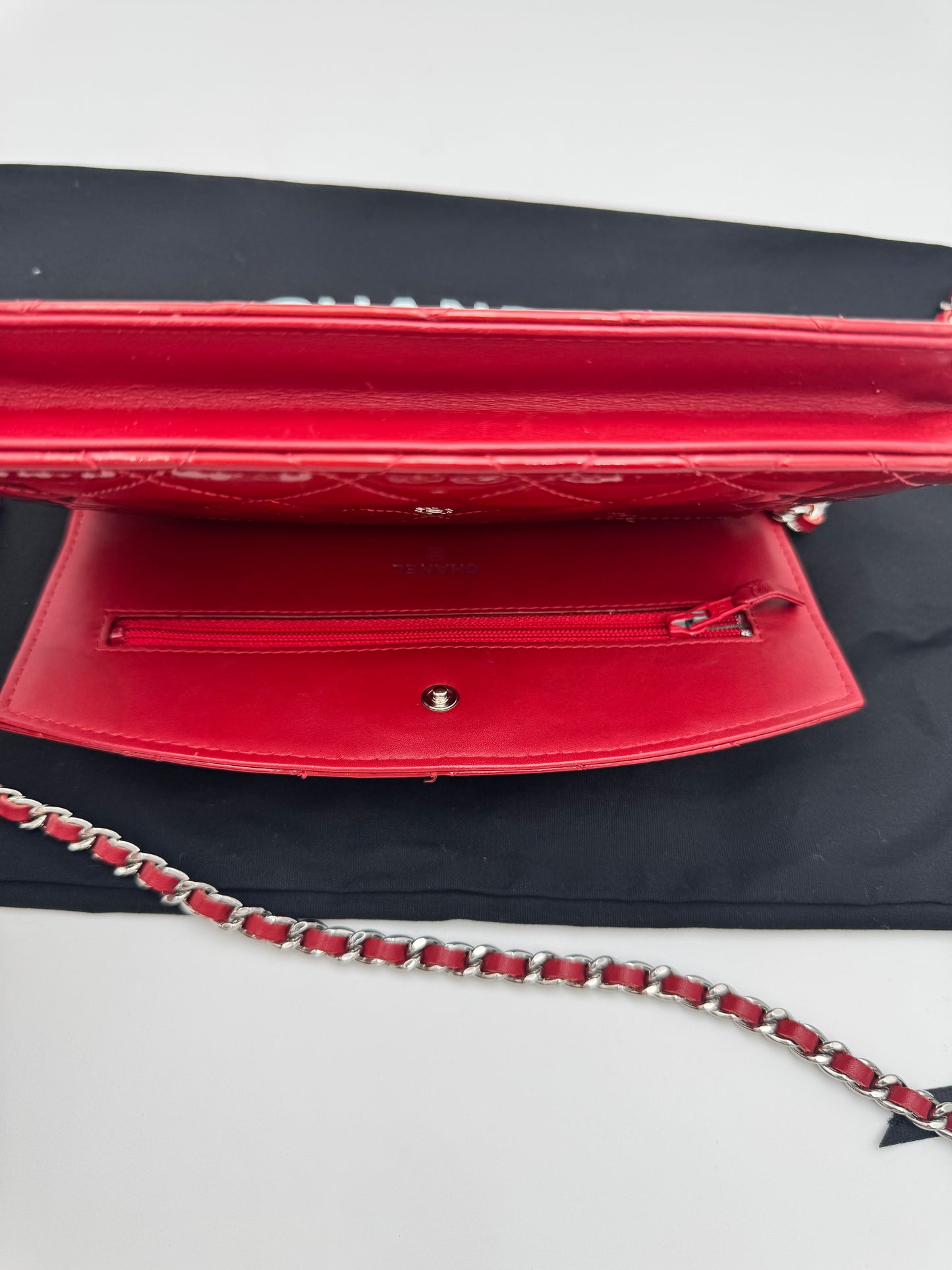 Chanel Brilliant Wallet on Chain – Red Diamond-Quilted Patent Leather