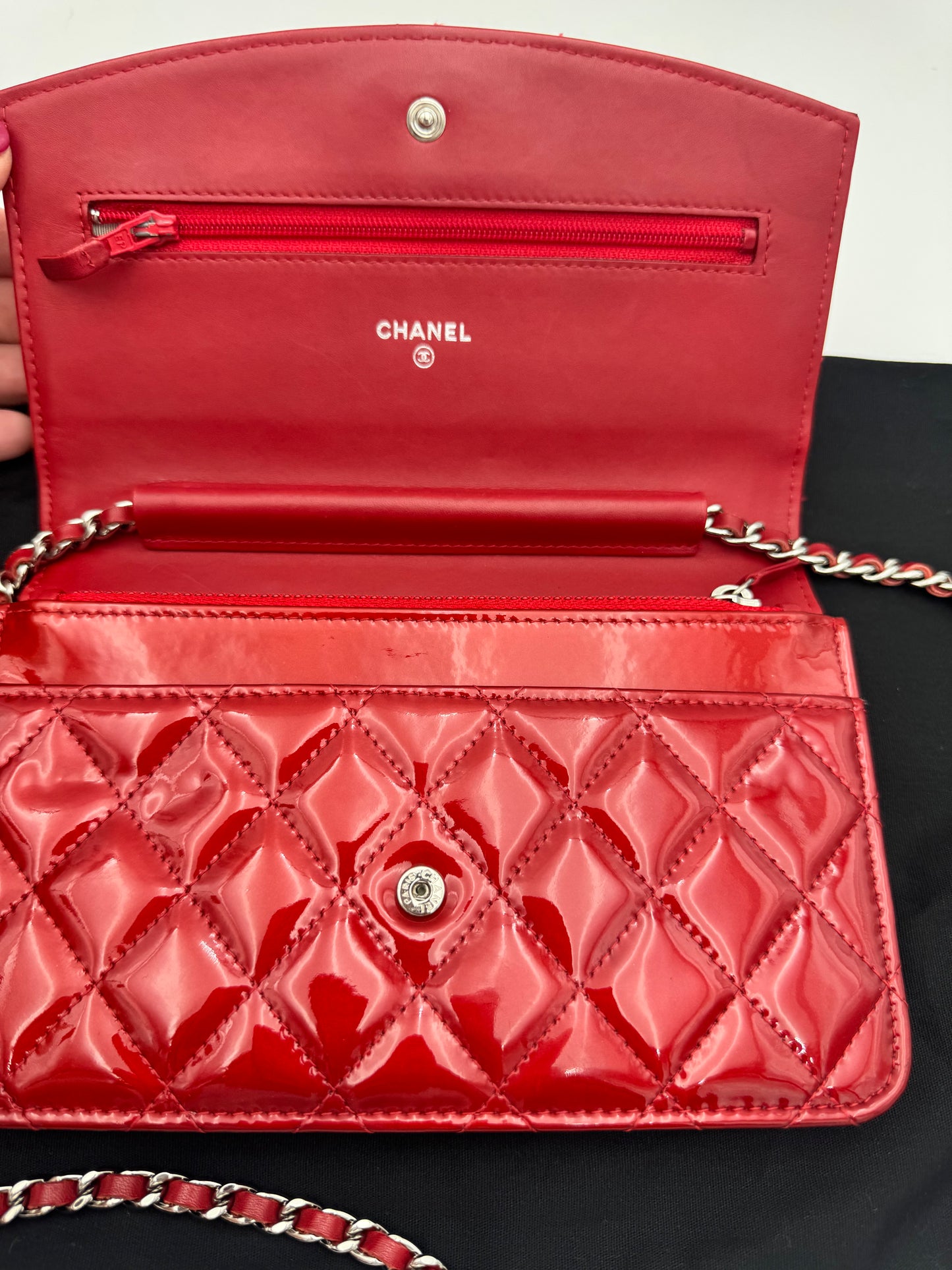 Chanel Brilliant Wallet on Chain – Red Diamond-Quilted Patent Leather