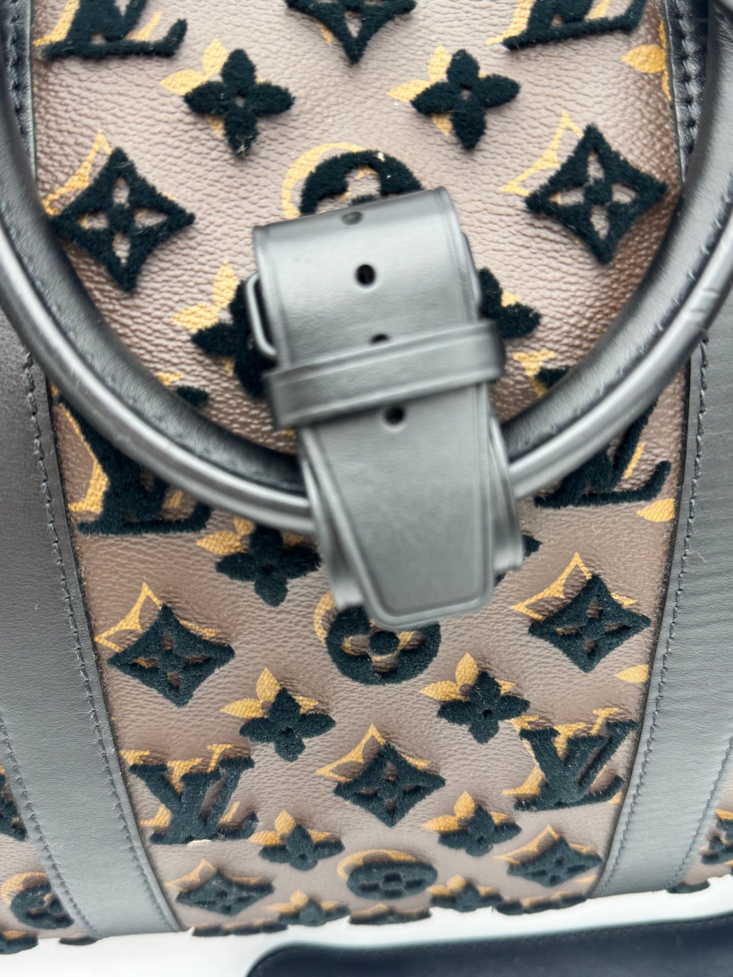 Louis Vuitton x Virgil Abloh Monogram Tuffetage Keepall Triangle Bandoulière 50