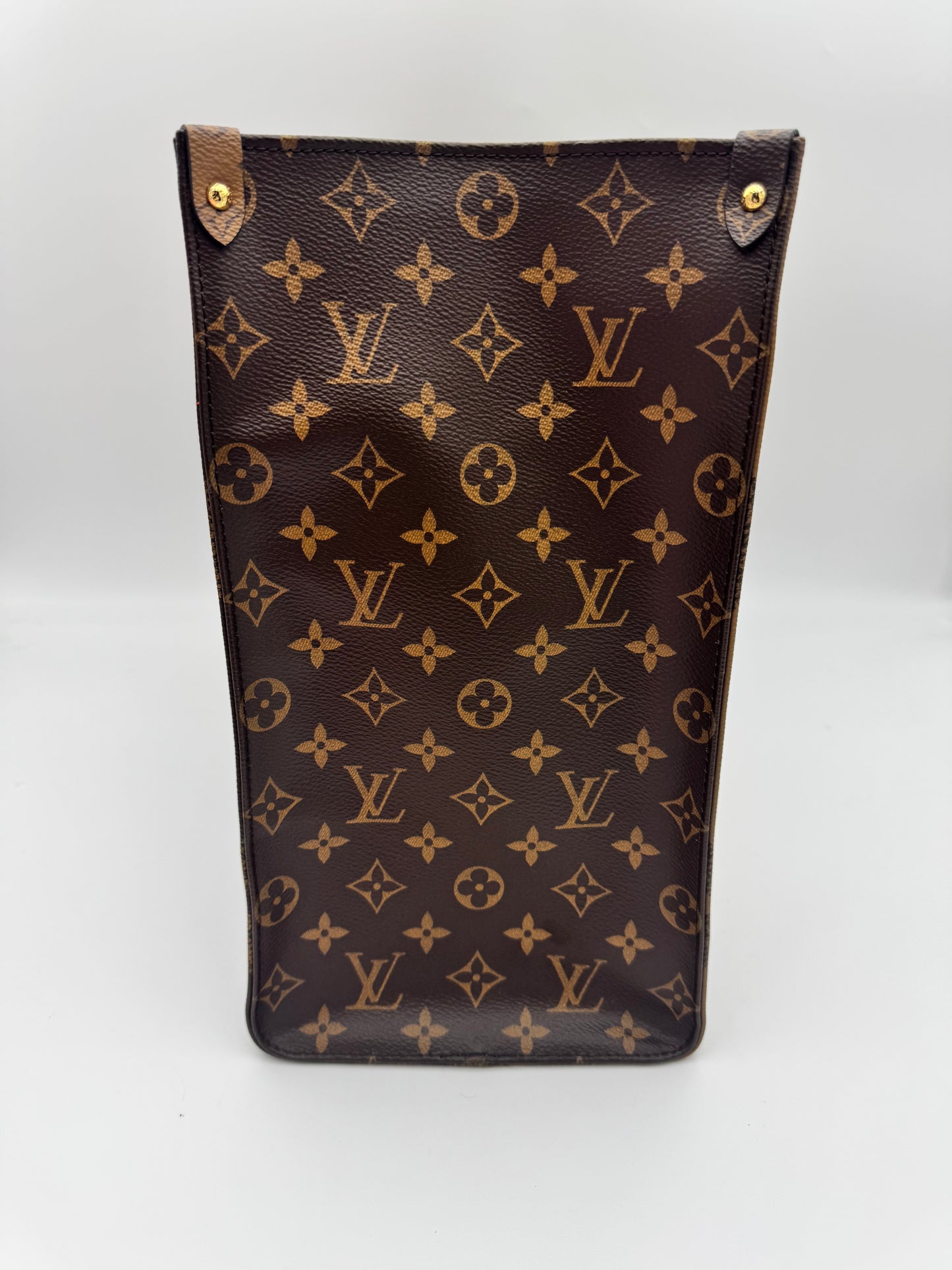 Louis Vuitton OnTheGo GM