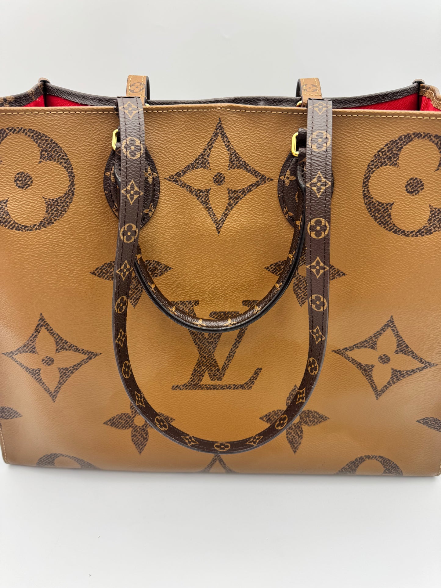Louis Vuitton OnTheGo GM