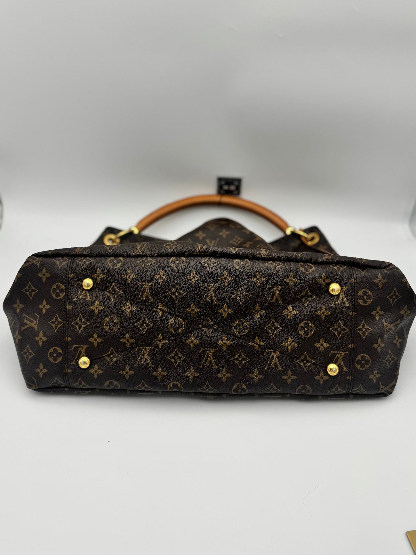 Louis Vuitton Artsy GM Hobo Bag | Monogram Canvas | Discontinued Archive Piece
