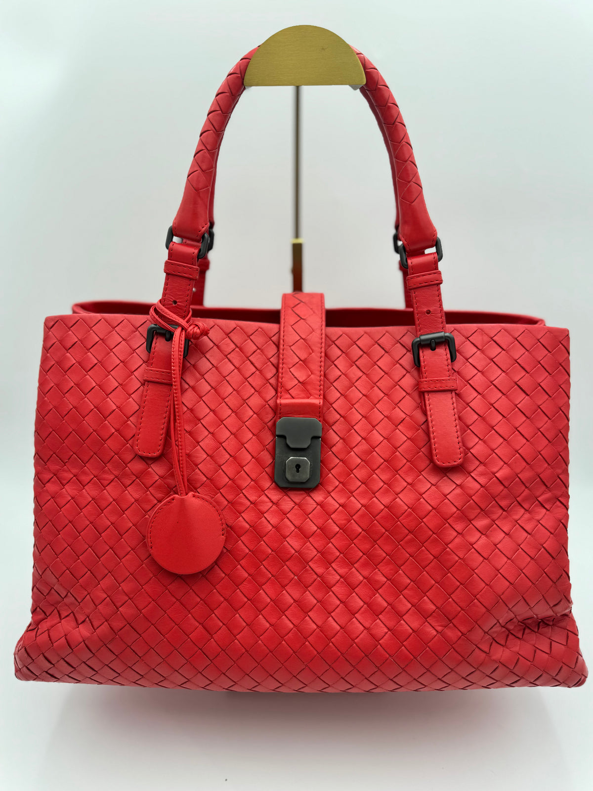 Bottega Veneta Medium Intrecciato Roma Tote – Red