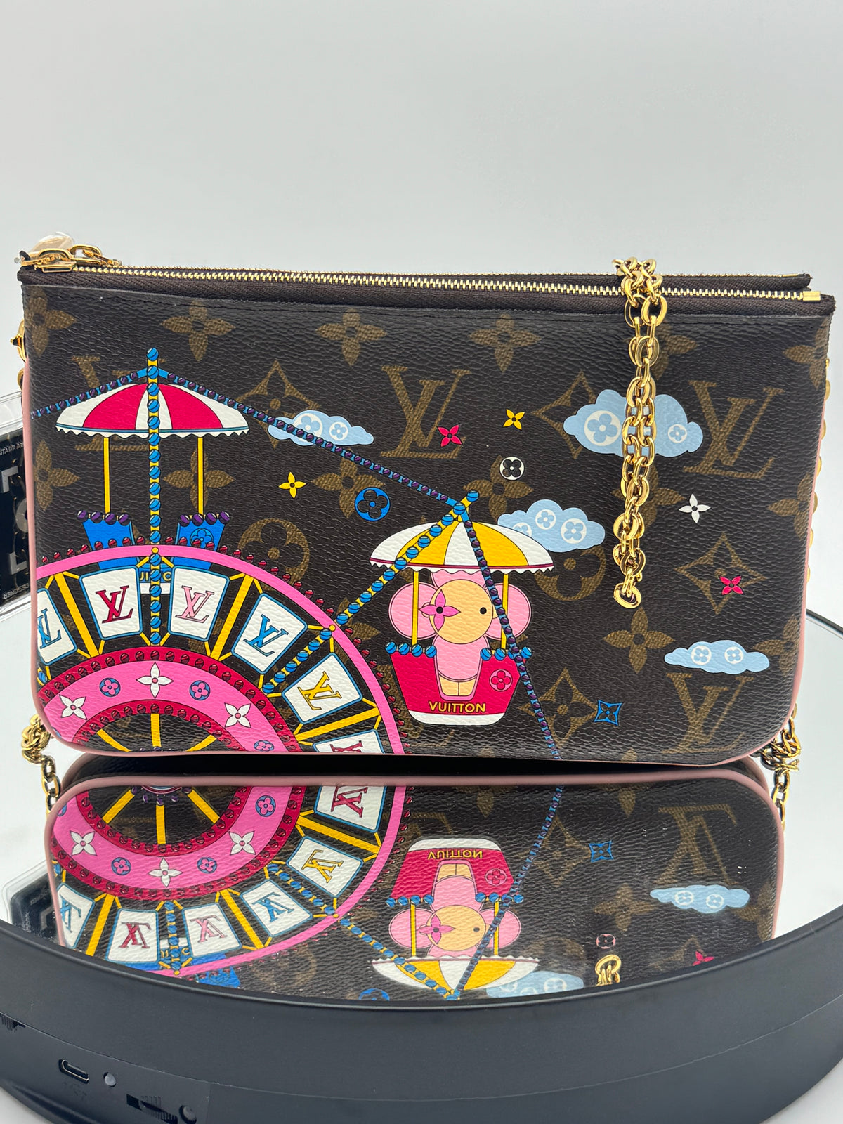 Louis Vuitton Limited Edition Vivienne Christmas Animation Double Zip Pochette – Monogram / Rose Ballerine